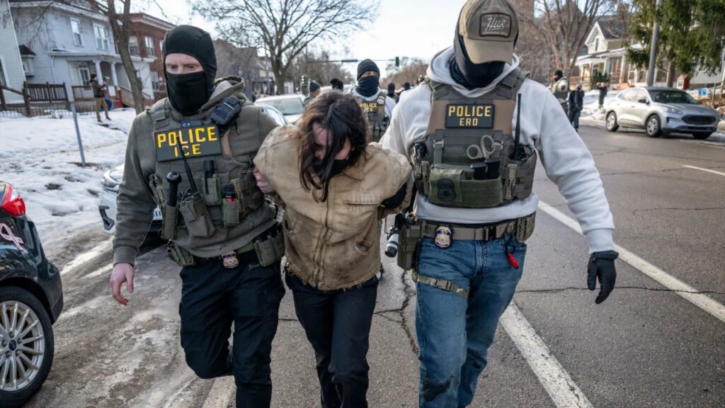 Conservatives threaten LinkedIn boycott after post removal