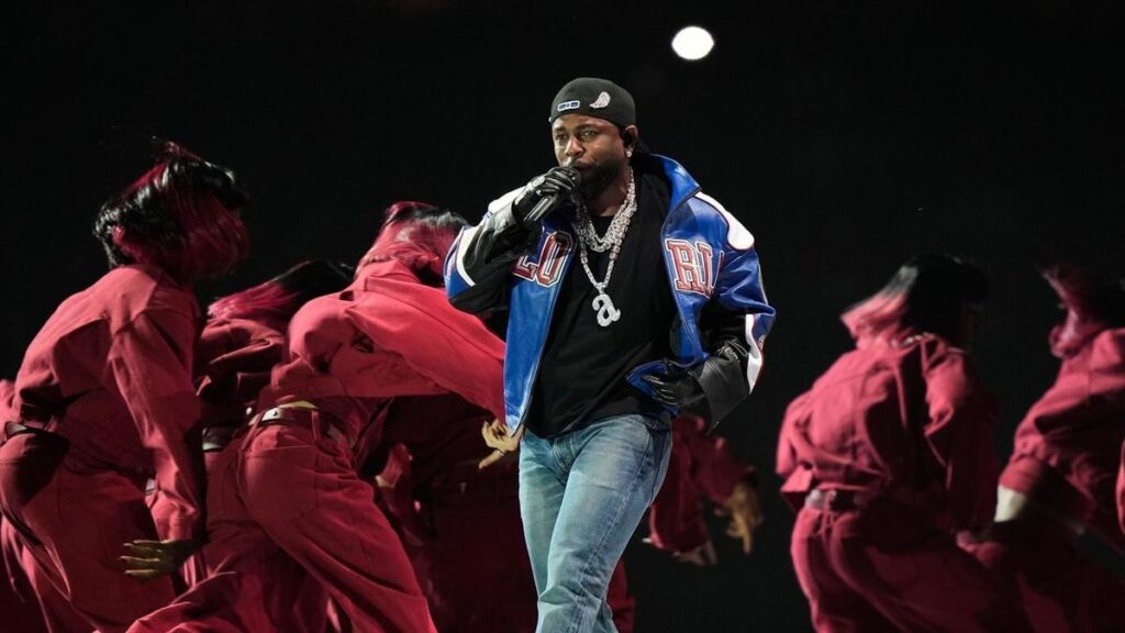 Kendrick Lamar leading Grammy nominees