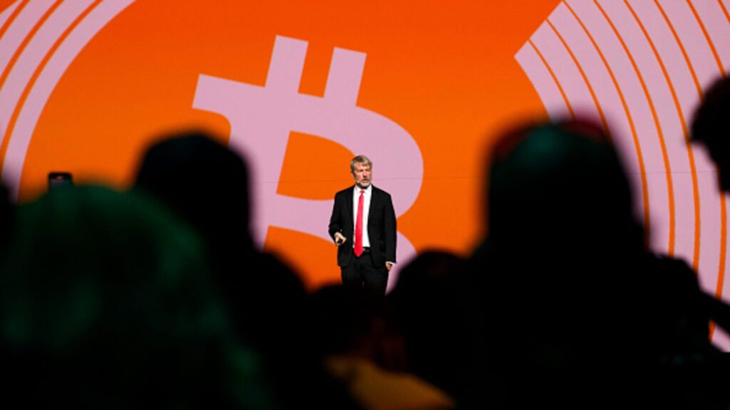Michael Saylor downplays Strategy credit risk as bitcoin tumbles: ‘We’ll refinance the debt’
