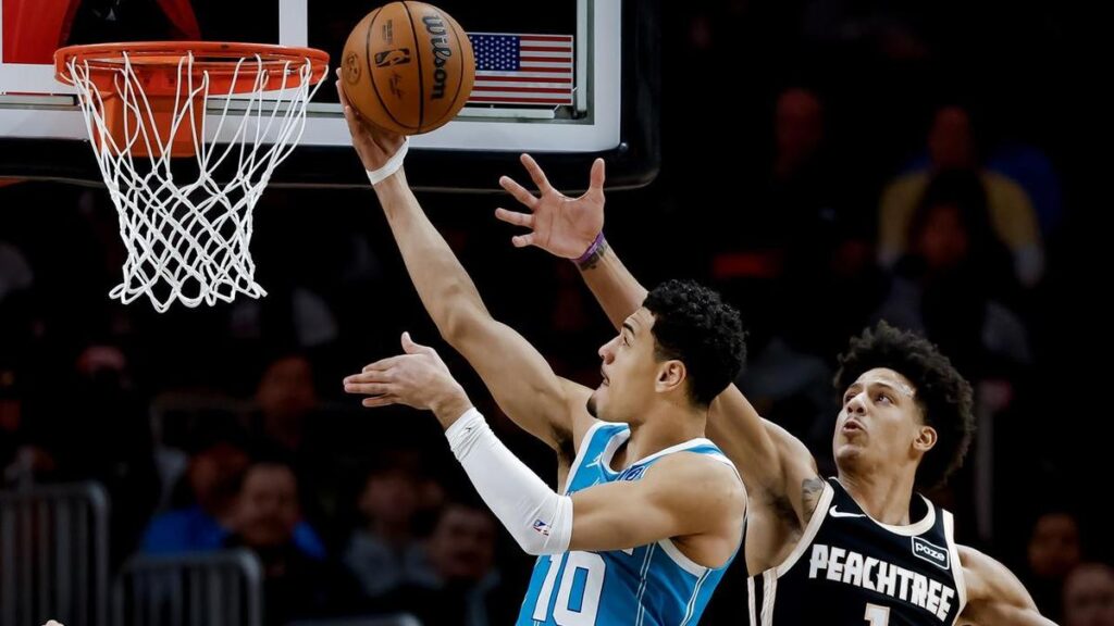 Green helps down Aussie duo, extends Hornets’ streak