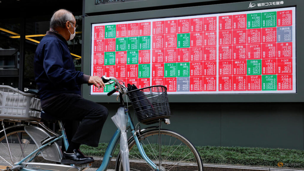 Asian markets extend gains as Tokyo enjoys another record day