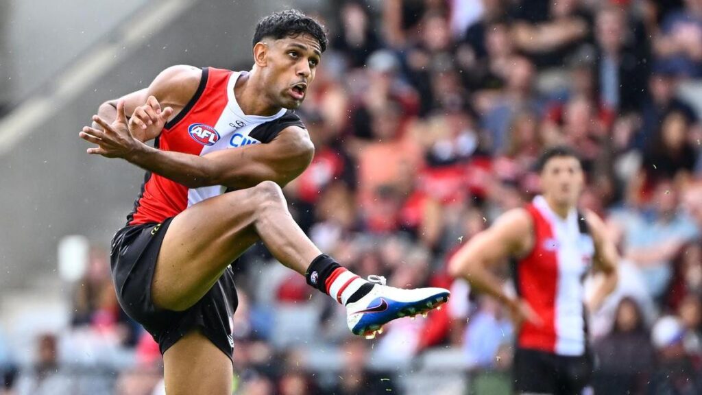 Saints star showcases new role in win over Bombers