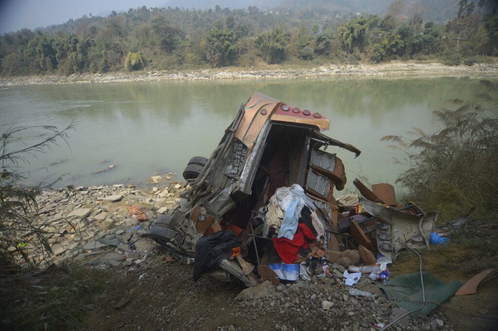 Bus crash in Nepal kills 19 | Infrastructure