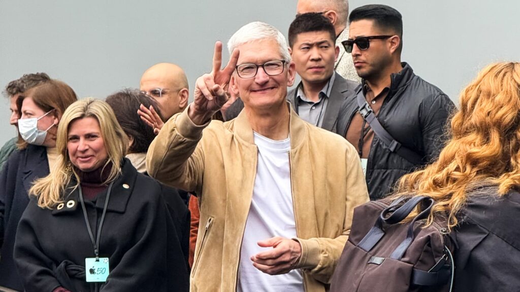 Tim Cook’s China visit reinforces country’s importance to Apple