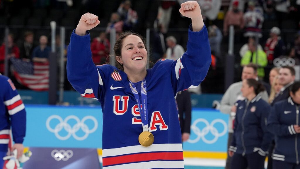 Olympic gold medalist Abbey Murphy defends men’s hockey team amid criticism