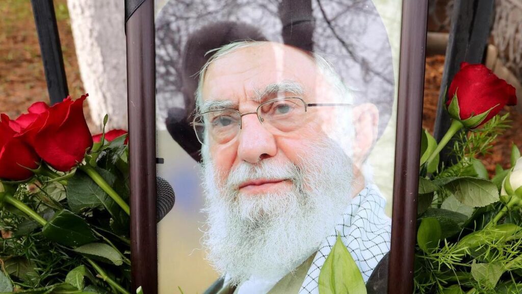 Khamenei to be buried in Shiite shrine in home city
