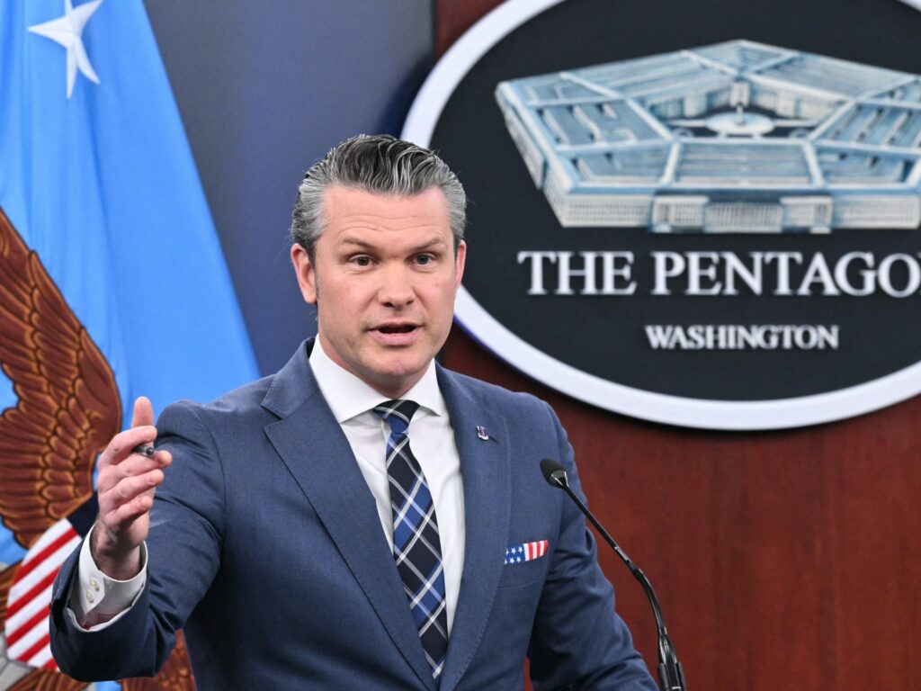 US judge sides with New York Times against Pentagon journalism policies | Donald Trump News