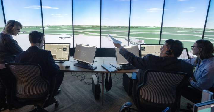 More air traffic controllers retiring than new ones being hired: expert – National