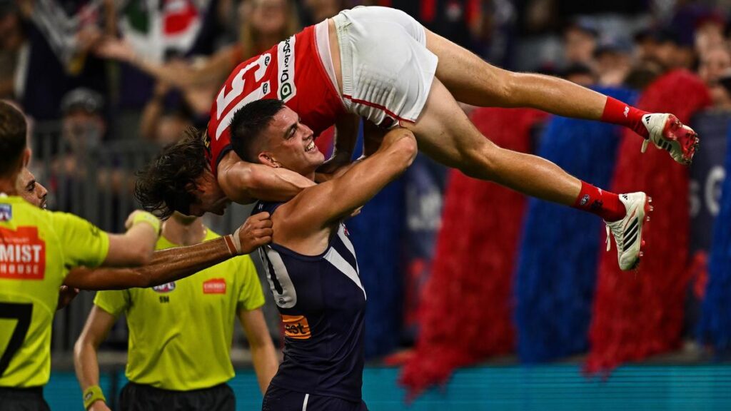 Fremantle Dockers leader Andrew Brayshaw backs in ‘good fella’ Patrick Voss