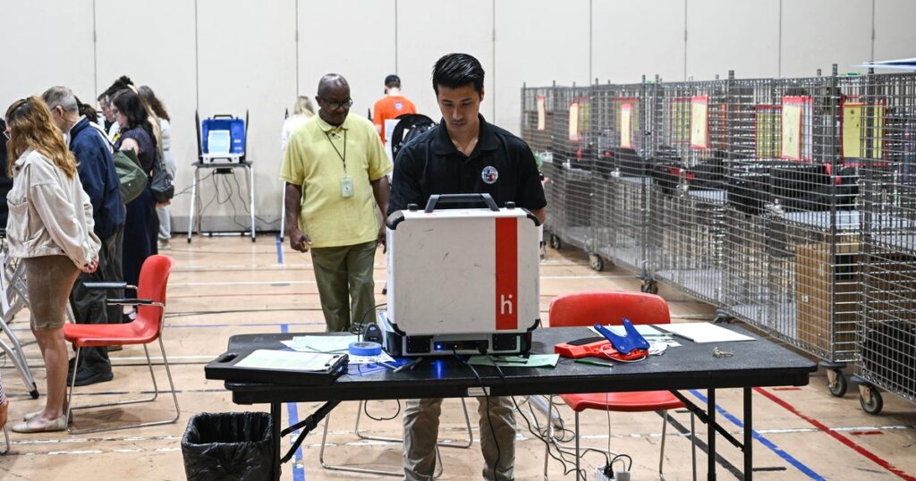 Polls close in today’s primaries in Texas, North Carolina and Arkansas