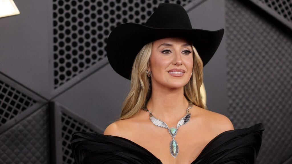 Lainey Wilson defends small-town Louisiana roots against misconceptions