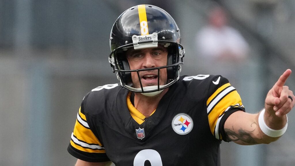 Aaron Rodgers dishes on ex-girlfriend drama