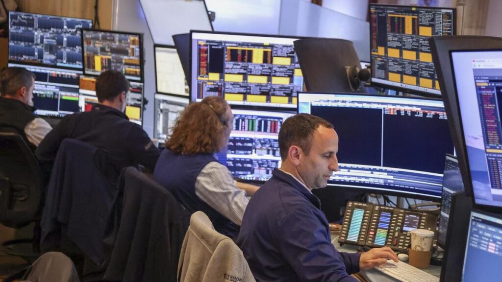 Wall St dips as failed US-Iran talks unsettle investors