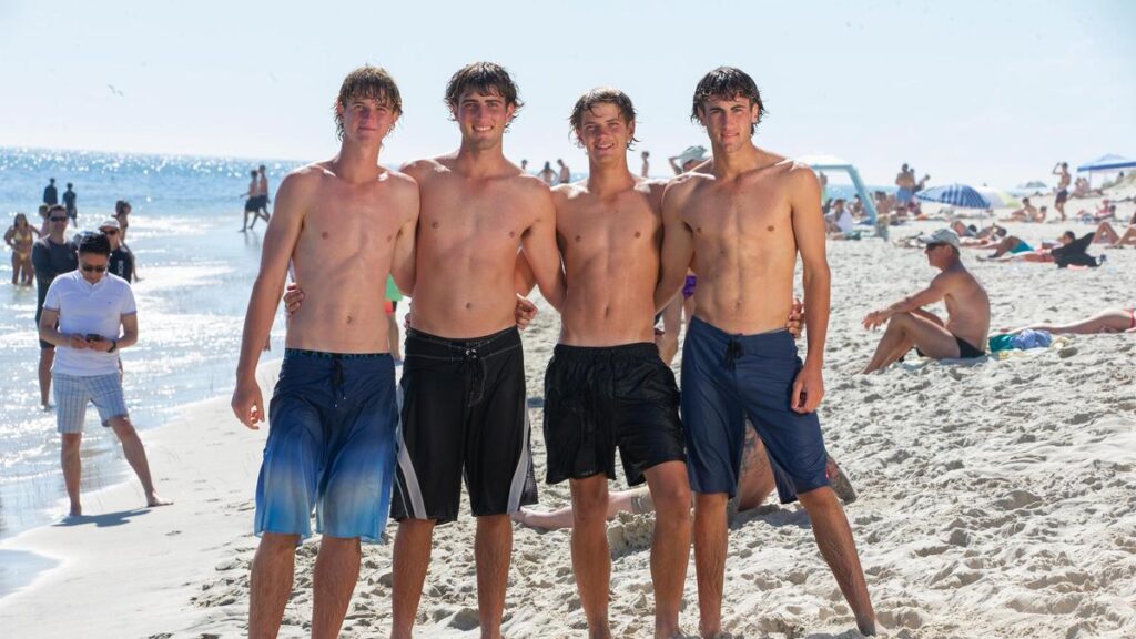 Thousands of beachgoers take advantage of Perth’s lingering summer-like picture-perfect weather