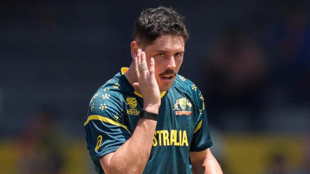 Starc choice: Dwarshuis says battle's on for T20 spot