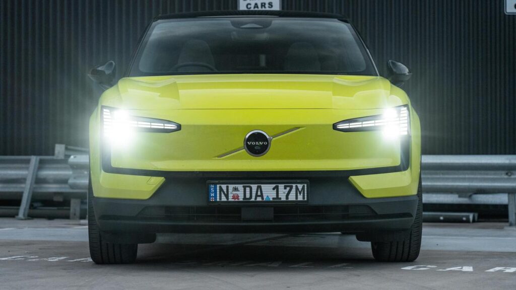 Volvo EX30 EV: Fix imminent for fire risk recall