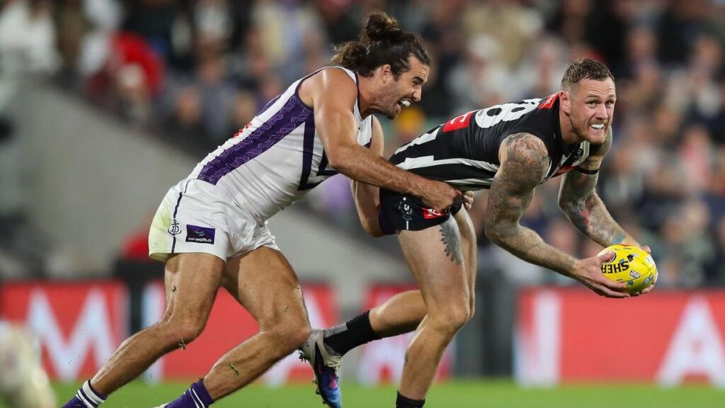 Dynamic Dockers leave it late to rain on Pies’ parade