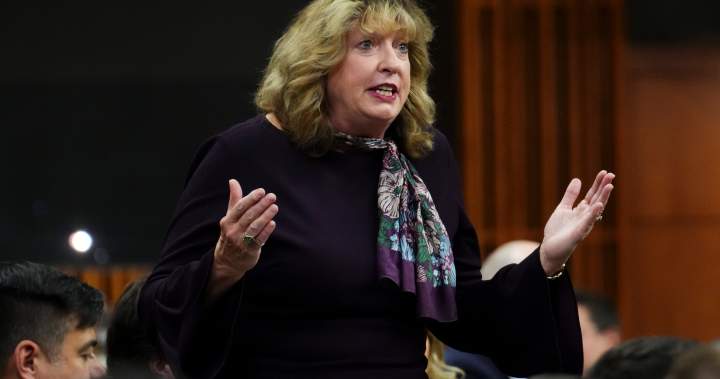 Ex-Conservative MP Marilyn Gladu crosses floor to Liberals