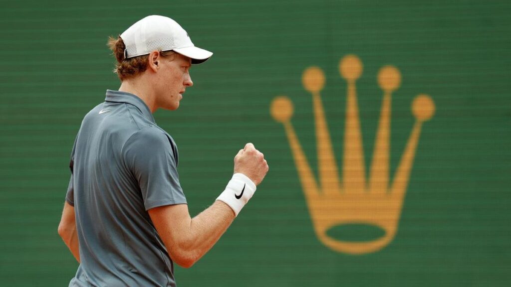 Sinner & Alcaraz set up duel to find tennis top dog