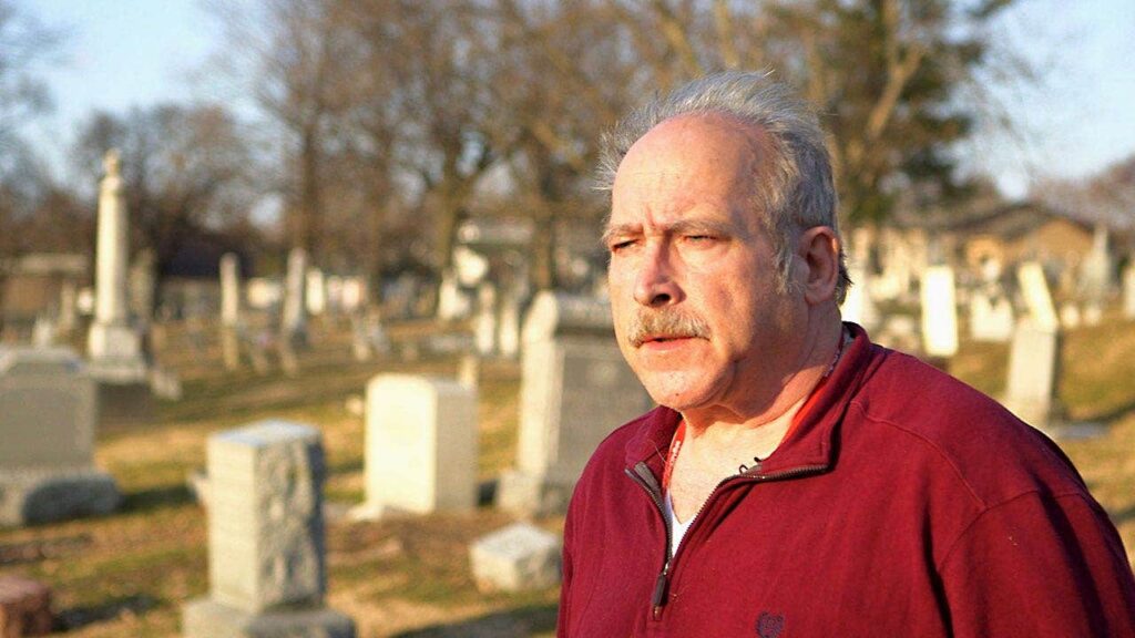 Filmmakers question amnesia claims of man found behind Burger King in 2004