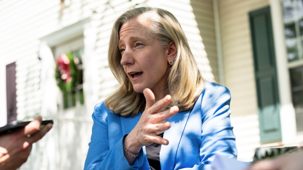 Virginia Democrats trade blame after court kills redistricting maps