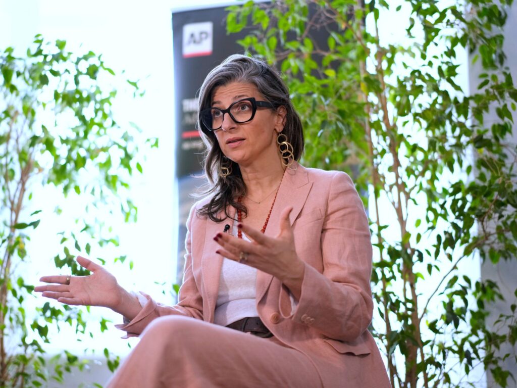 US returns Palestinian rights expert Francesca Albanese to sanctions list | United Nations News