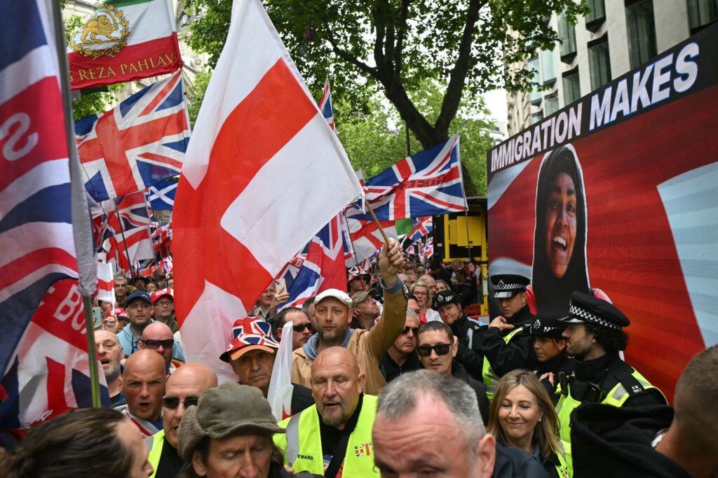 Activists troll far-right UK rally with giant pro-immigration clip | Islamophobia