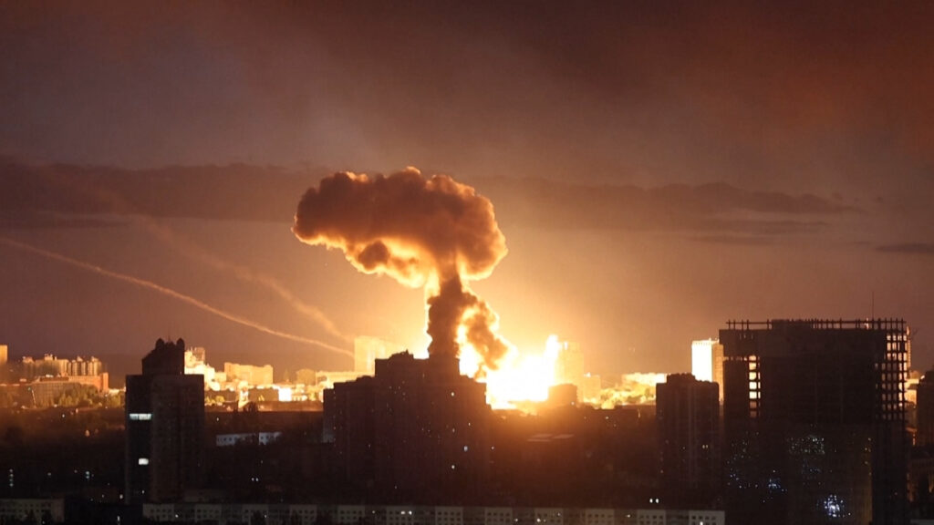 Russia pounds Ukraine’s capital with hypersonic missile | Newsfeed