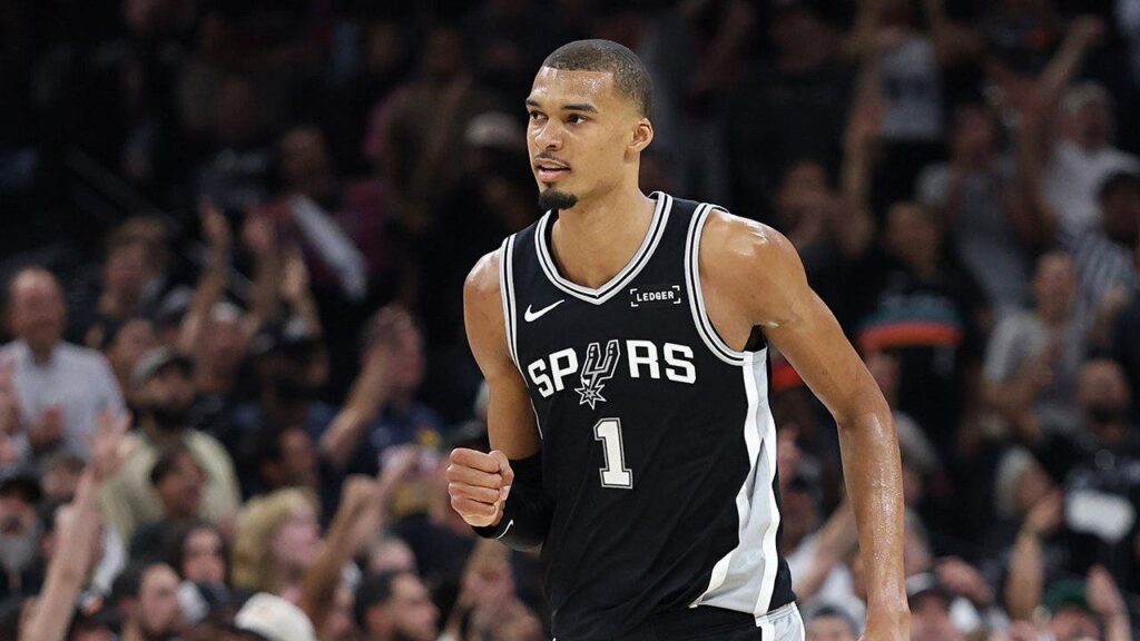 San Antonio Spurs blow out Thunder, 118-91, to force decisive Game 7