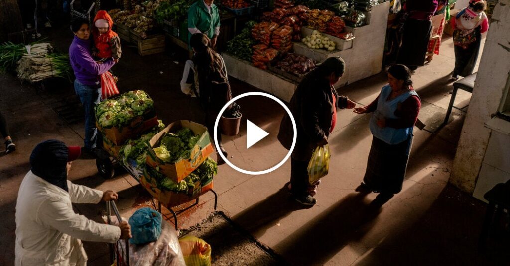 Speakers in Ecuador’s Andes Blend Spanish with Kichwa