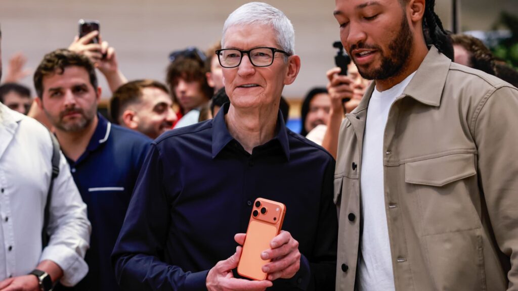 Memory crisis hits such extremes that ‘even Apple can’t be safe’