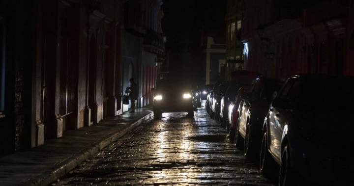 Are headlights too bright? Nearly 380K Canadians told Ottawa their answer – National