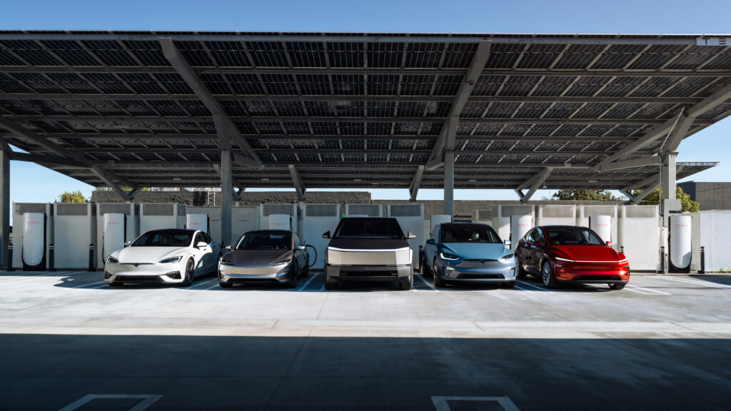 Tesla stock slips 2% as SpaceX continues to climb: what's hurting the EV stock