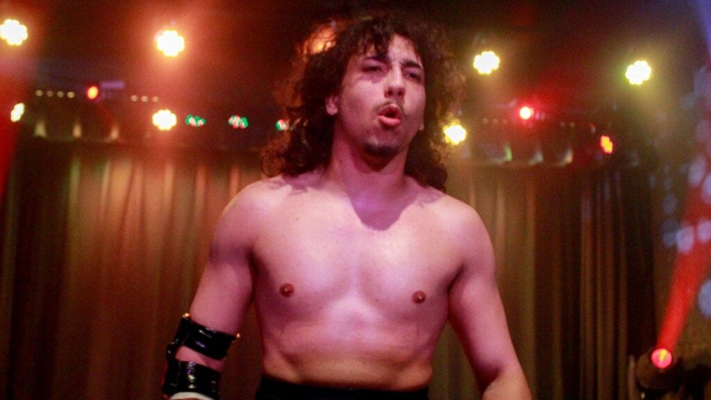Indie wrestler Robert Martyr vows to beat lucha libre legend in Portland