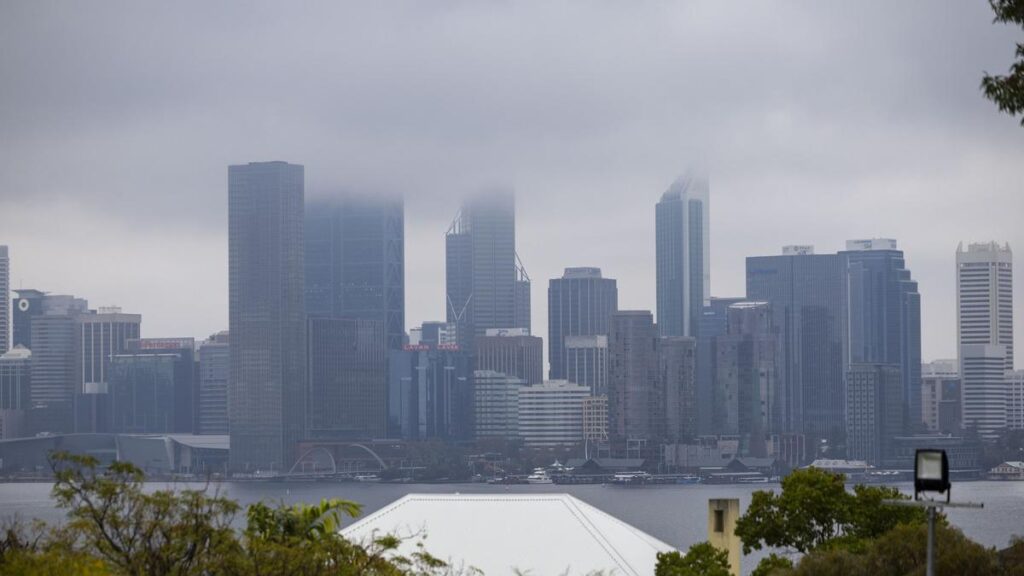 Perth weather: Thunderstorm expected on Sunday as chilly temperatures set in across week