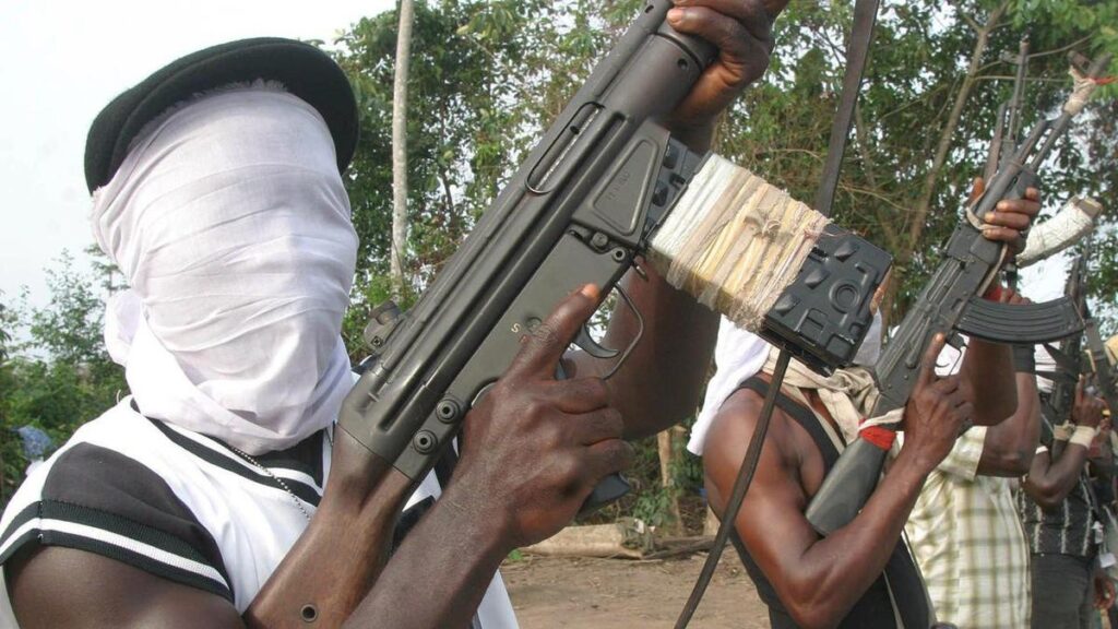 At least 17 people killed by gunmen in Nigeria