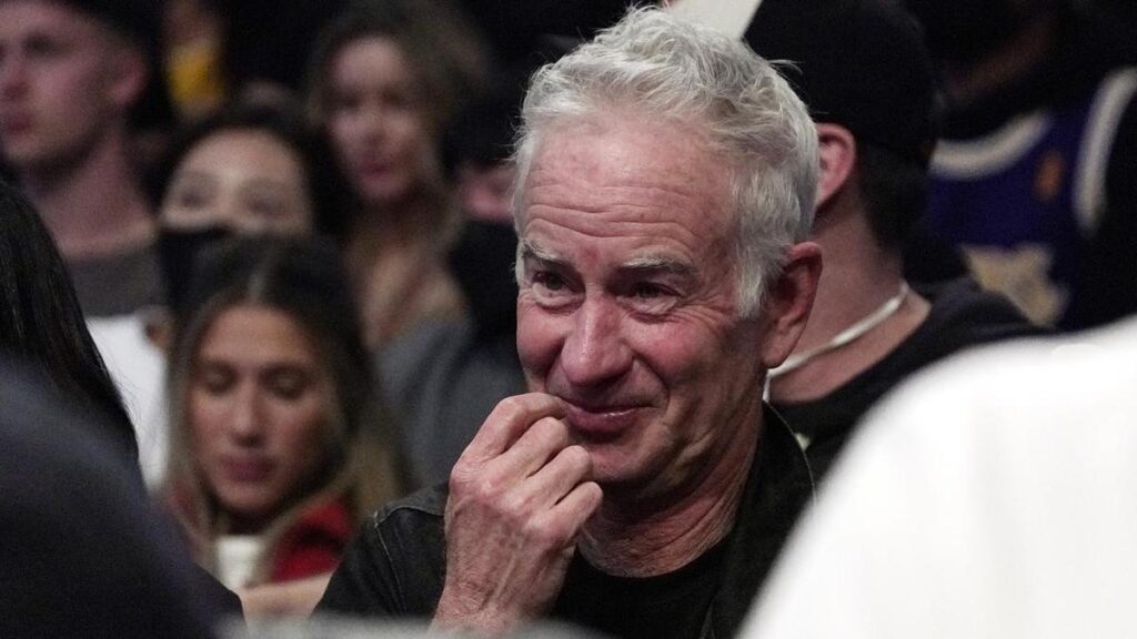 Tennis great keen to head home, cheer on the Knicks