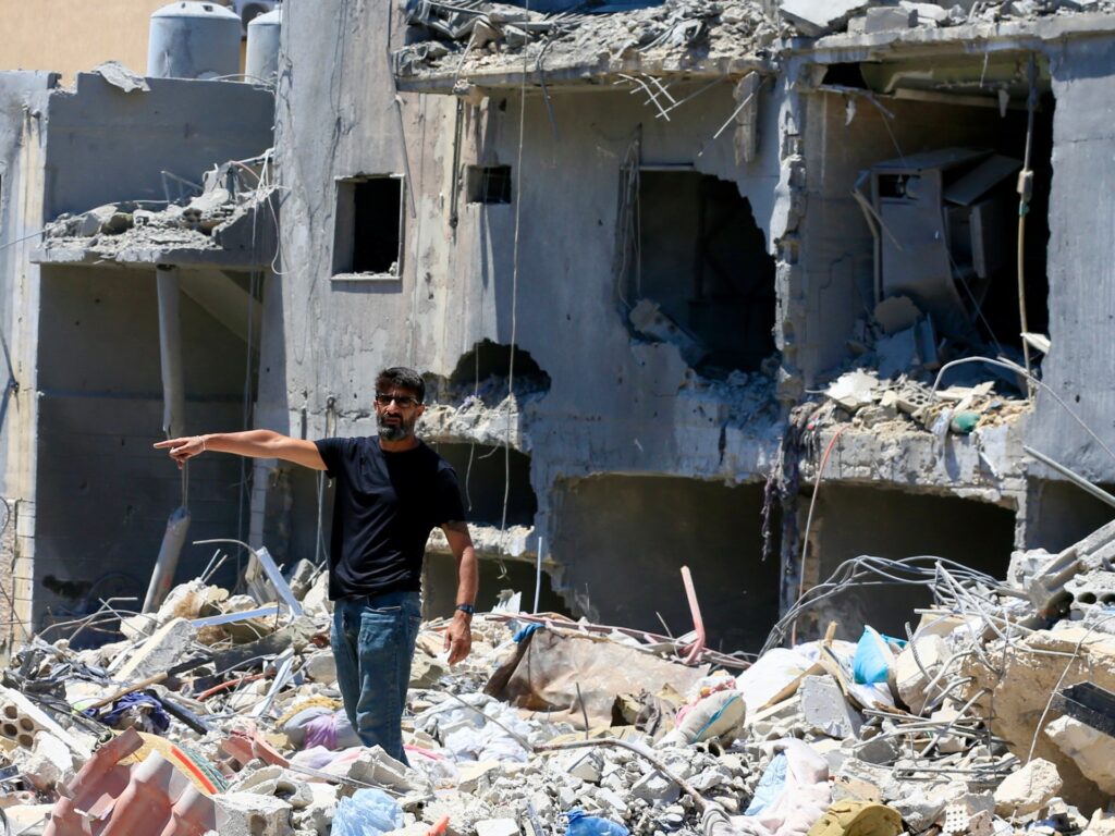 One killed as Israel hits south Lebanon, issues forced displacement orders | Israel attacks Lebanon News