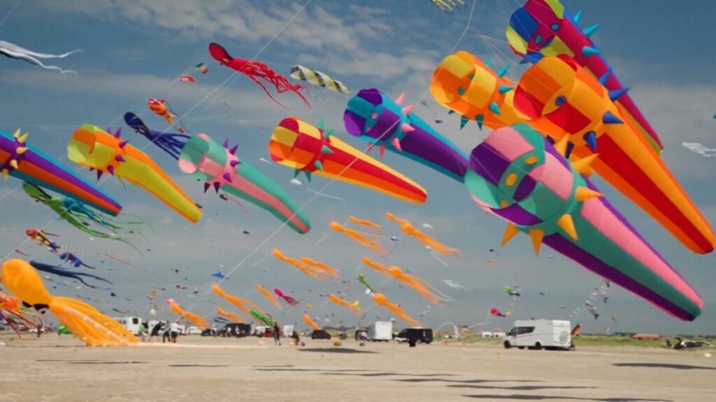 Thousands of kites soar over Denmark at annual beach festival | Arts and Culture