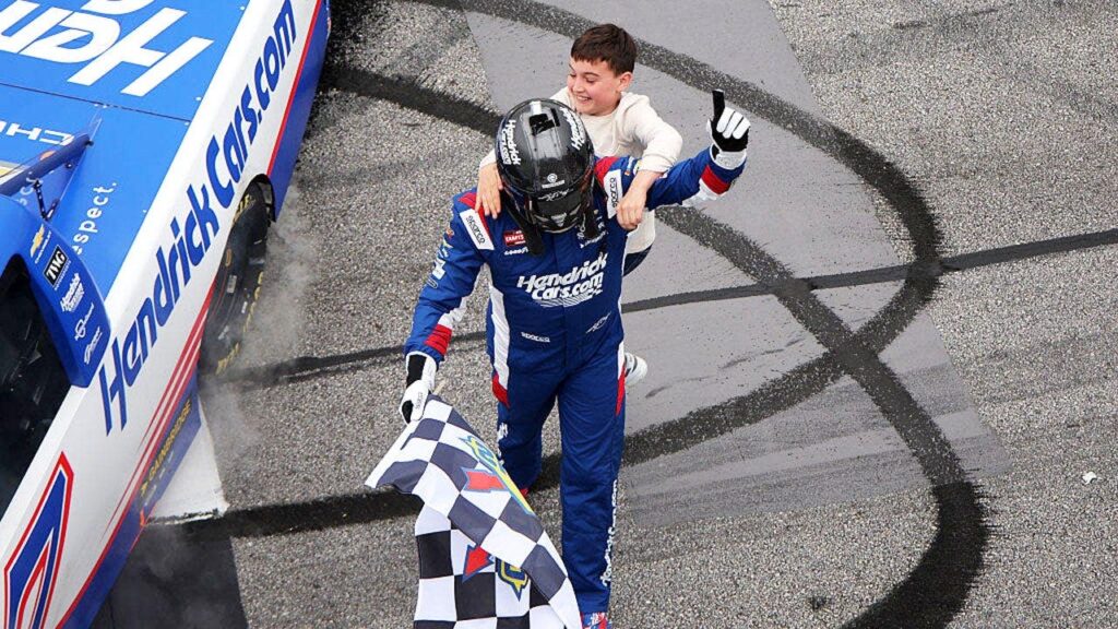 Kyle Busch’s son returns to racing hours after dad’s memorial service