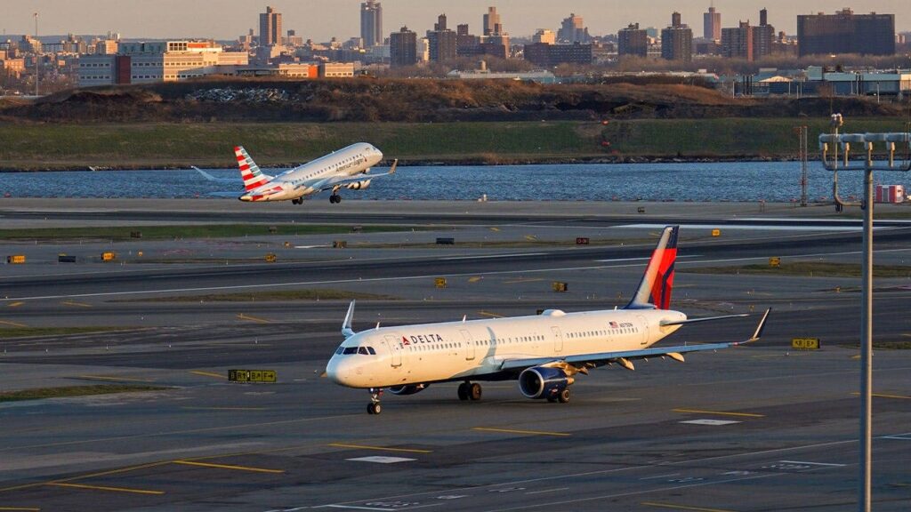 LaGuardia Airport closes runway over 2-inch pavement depression found