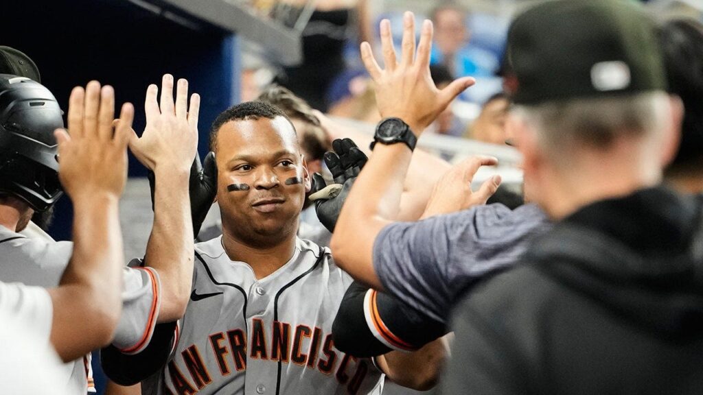 Rafael Devers visibly upset after Giants manager pulls him for pinch-runner