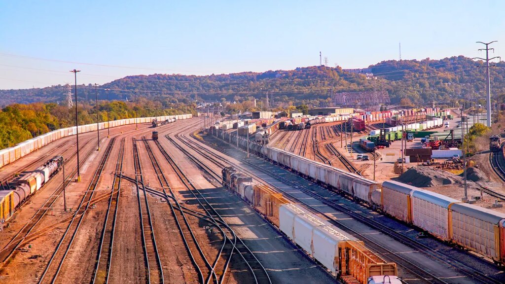 Railroad union accused of funneling dues to Democratic causes, report says