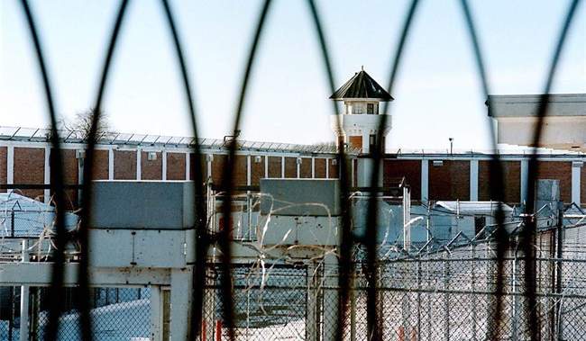 Sask. community safety minister defends corrections system after 5 inmate release errors