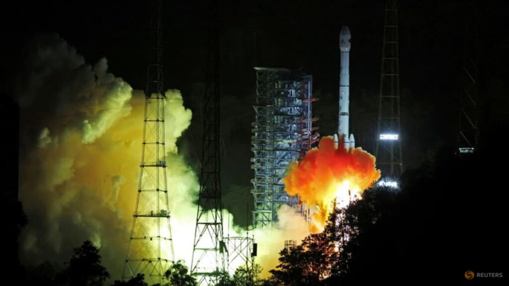Chinese space probe reaches asteroid for first sample collection