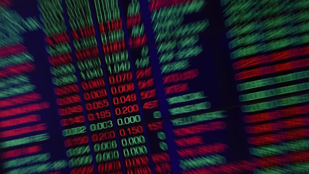 Miners ballast Aussie stocks as early rally fades