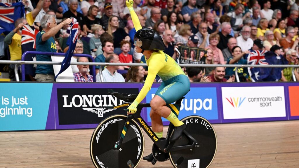 Commonwealth Games: Australia’s gold medal 4000m team pursuit ride breaks record in thrilling comeback