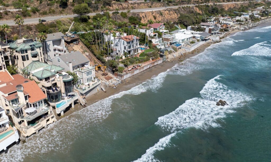 LA squatters using forged deeds spark calls for anti-crime task force