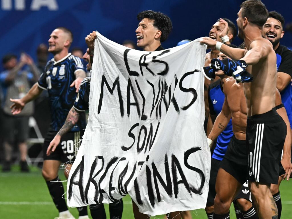 UK urges FIFA to investigate Argentina over World Cup Falklands banner | World Cup 2026 News
