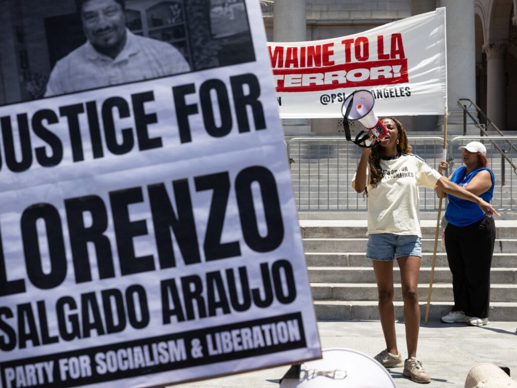 Protests continue in Houston over ICE killing of Lorenzo Salgado Araujo | News